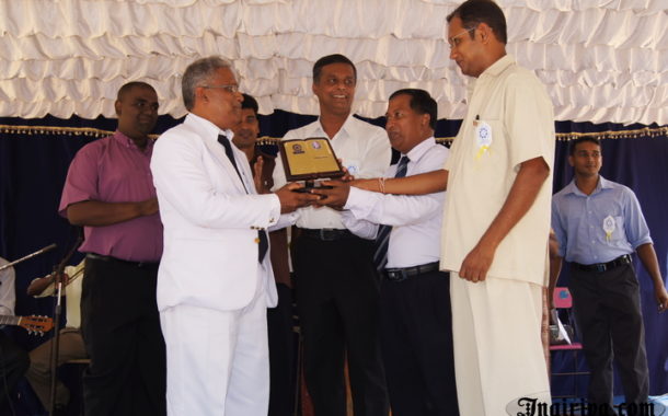 ගාමිණී මධ්‍ය මහා විද්‍යාලයේ සිසු ගුරු ඇගයීමක්